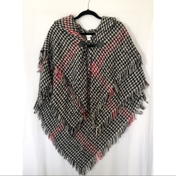 Charming Charlie Houndstooth Poncho - Picture 1 of 6